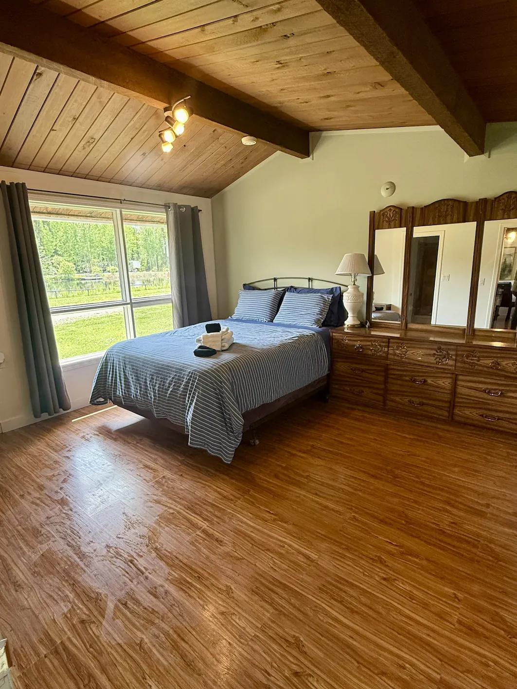 Louie Lake Cabin Bedroom